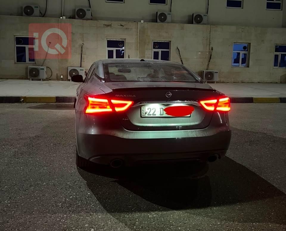 Nissan Maxima